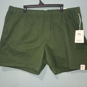 Free Assembly dark green shorts size XXXL